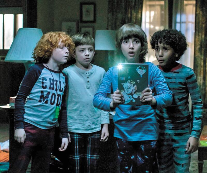 Un niño es acechado por un monstruo a través de los celulares. Focus Features