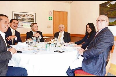 Perredistas incluyen en bloque a Mancera