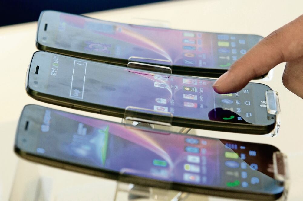 A DETALLE. Aunque vendieron más equipos, cada empresa obtuvo sus recursos a partir de distintas estrategias de mercado (ARCHIVO EL UNIVERSAL)