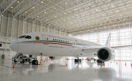 Agua, migrantes, equipo médico... las 5 promesas de AMLO por venta del avión