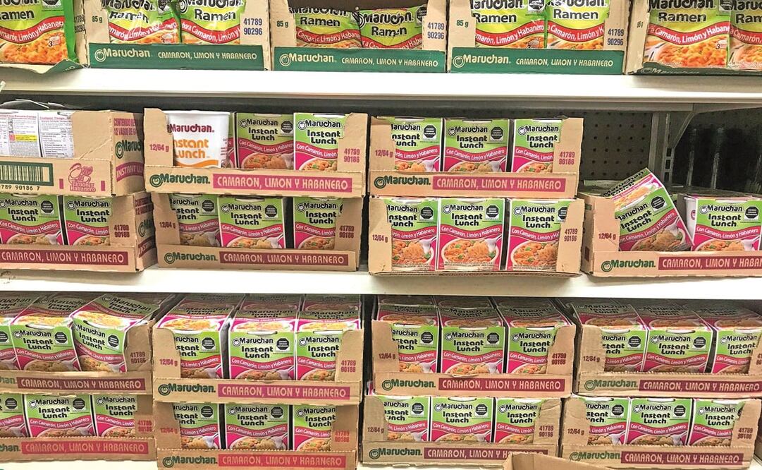 En un recorrido, EL UNIVERSAL detectó que aún se pueden adquirir esas sopas en algunos autoservicios, pues no las han retirado. Foto: Diego Simón Sánchez. EL UNIVERSAL