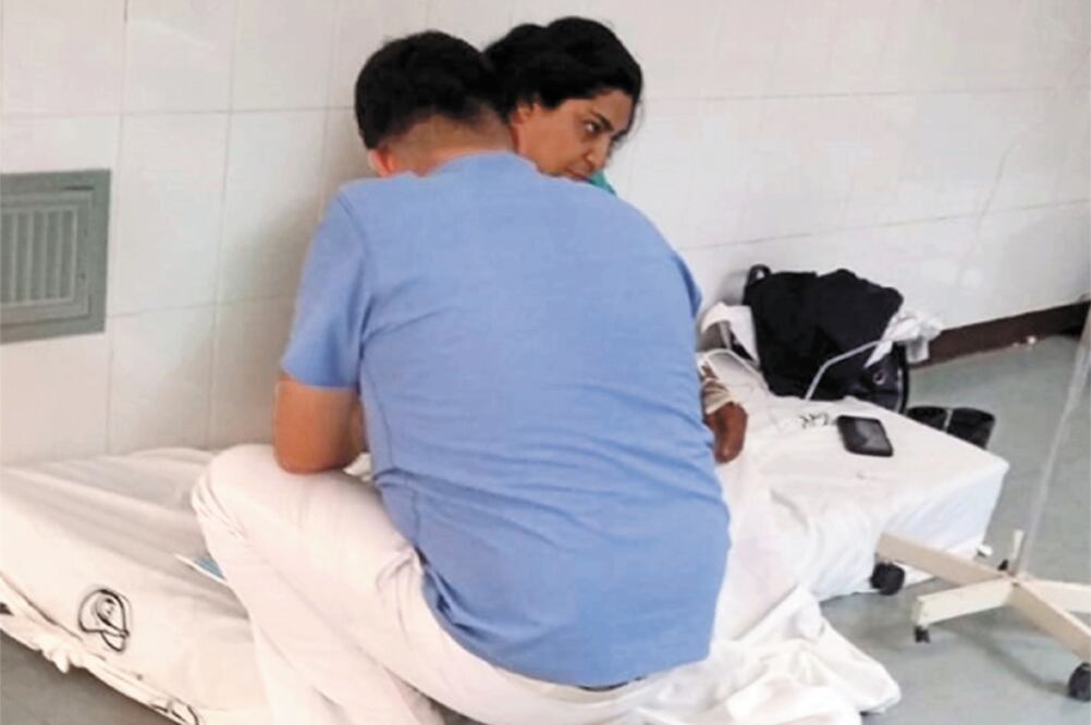 Diputados del PAN, PRI y MC llamaron a solucionar los problemas en el sector Salud, porque la gente debe esperar en los pasillos para ser atendida. Foto: ARCHIVO EL UNIVERSAL