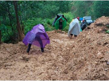 Una semana de deslaves en Oaxaca deja incomunicadas a comunidades triquis; piden ayuda del gobierno