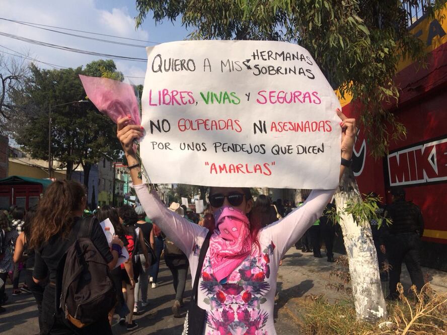 Flores para Ingrid Escamilla 