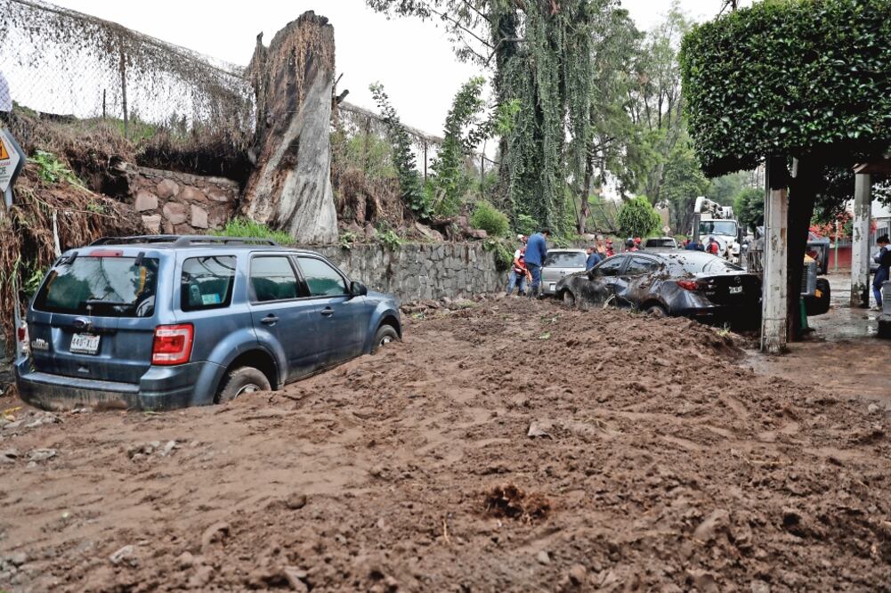 El Organismo de Agua Potable, Alcantarillado y Saneamiento interpuso una denuncia penal por daño a bienes en contra del Sacmex y Conagua, por la operación de una planta de bombeo que supuestamente desbordó el río Hondo (ARCHIVO EL UNIVERSAL)