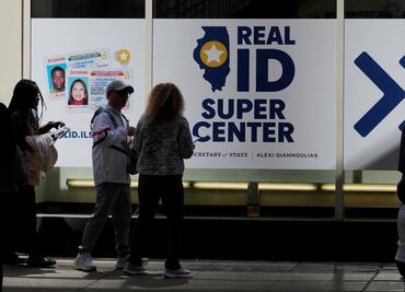 Viajeros que no tengan REAL ID aún podrán volar en EU; les harán un escrutinio adicional