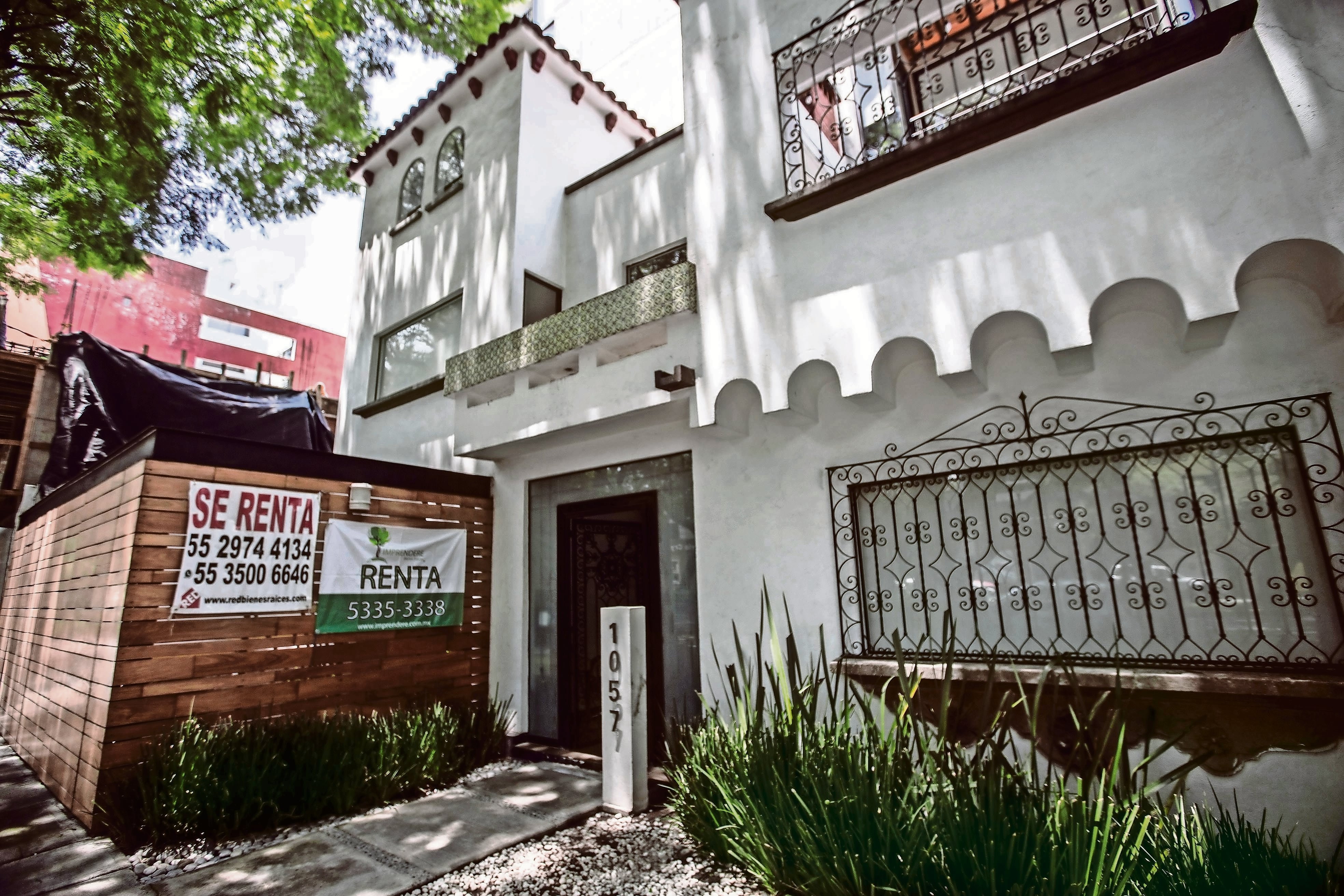 ¿Buscas departamento? ✨ Que la emoción no te gane: la prevención es tu mejor aliada contra los fraudes inmobiliarios. 

Especialistas explican cómo identificar a un estafador antes de dar cualquier adelanto.