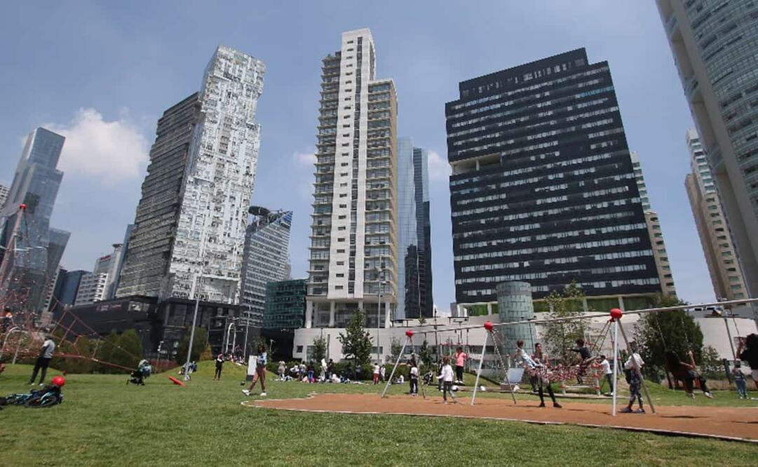 Denuncias señalan que personal de seguridad pide que las personas se retiren del sitio por su vestimenta que usan. Foto: Carlos Mejía EL UNIVERSAL 