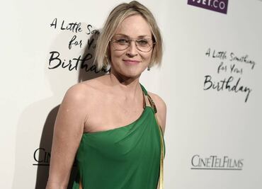 Así luce Sharon Stone en bikini a los 59 años