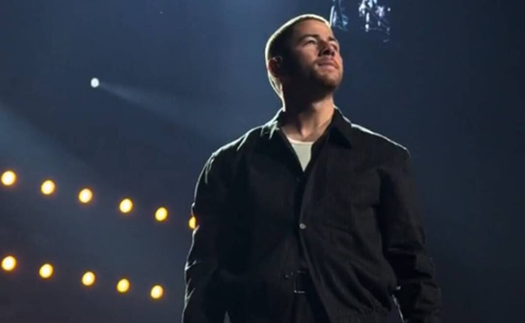 Nick Jonas durante el concierto que ofrecieron los Jonas Brothers en Praga.