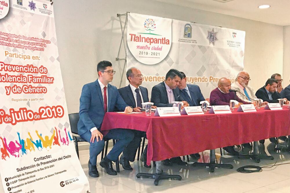 El programa contará con 3 millones de pesos para que los beneficiarios apoyen en labores de rehabilitación de espacios. Foto/REBECA JIMÉNEZ. EL UNIVERSAL