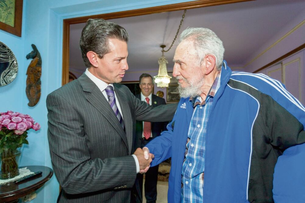 El presidente Enrique Peña Nieto se reunió en enero de 2014 con el líder de la Revolución Cubana, Fidel Castro Ruz (ARCHIVO EL UNIVERSAL)