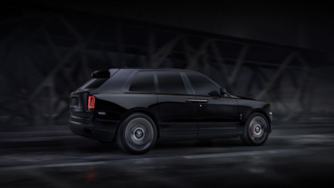 Rolls-Royce presenta su nueva SUV Cullinan Black Badge 