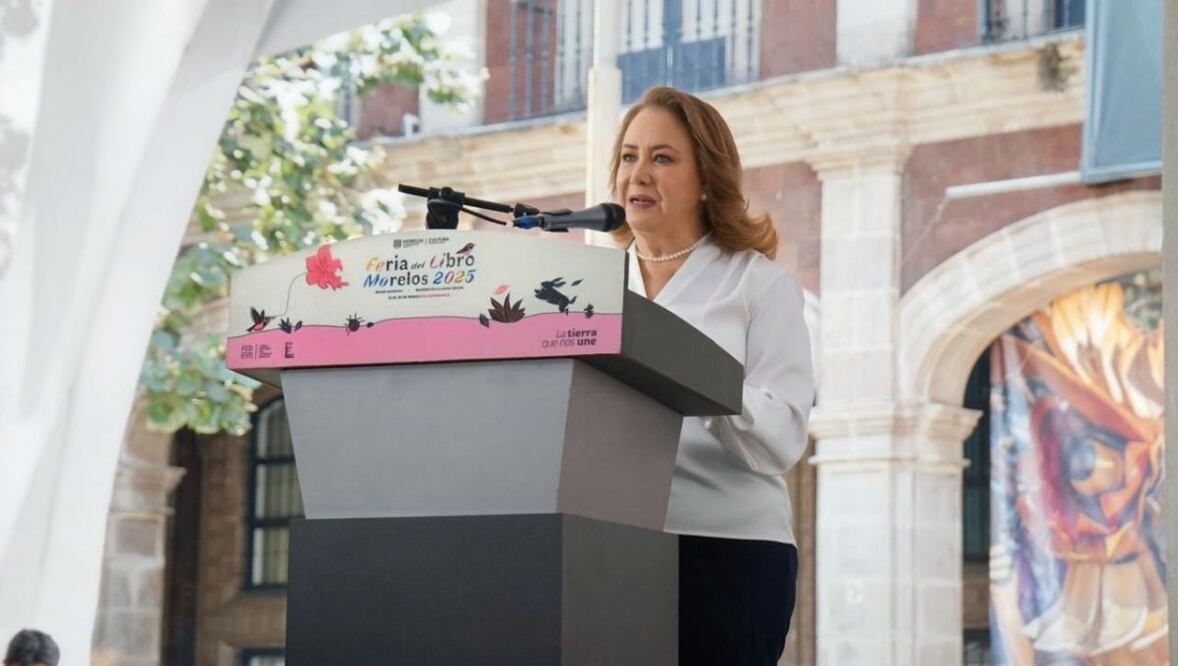 Ministra Yasmín Esquivel presenta libro en la feria de Morelos sobre impunidad en feminicidios. Foto: Especial