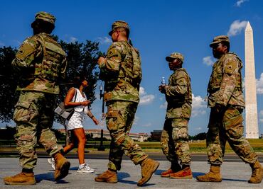 Algunos elementos de la Guardia Nacional en Washington portarán armas de fuego: NBC News; buscan reforzar seguridad