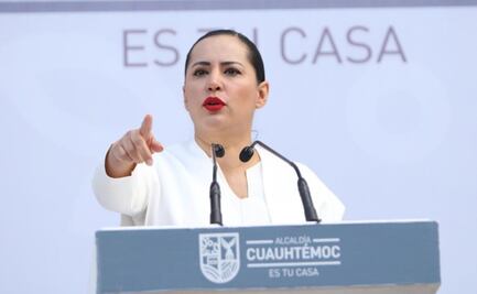 La Secretaría de Cultura hace nado sincronizado contra Sandra Cuevas