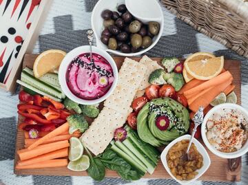 ¿Serías vegano por un mes? El reto que siguen Paul McCartney y Alicia Silverstone