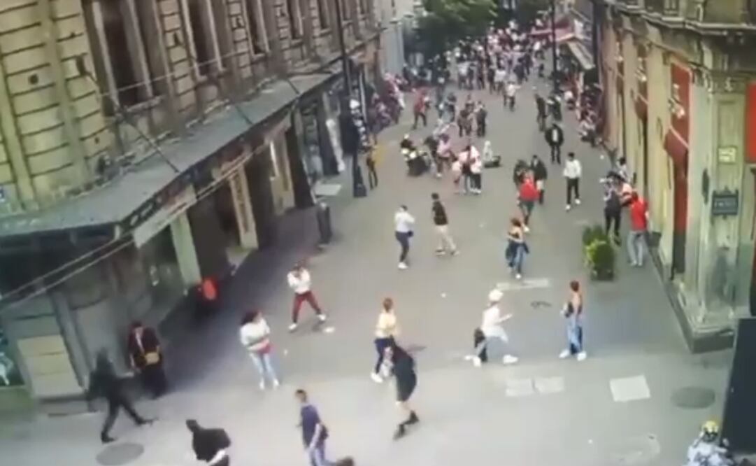 El momento exacto en el que el arma de fuego es detonada contra Diana Sánchez Barrios, fue captado en video. Foto: Especial