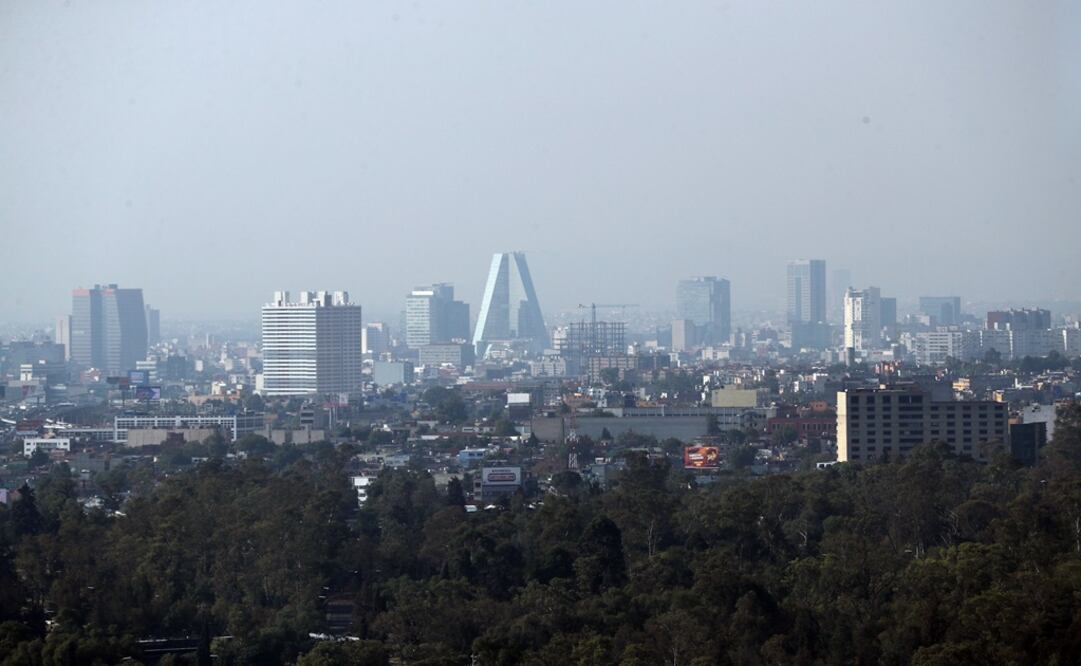 Este sábado, la calidad del aire en el Valle de México es de regular a buena, al registrar un máximo de 81 puntos de partículas suspendidas. Foto: Archivo EL UNIVERSAL