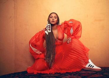 Beyoncé brilla en París con el regreso del estilo pijamero