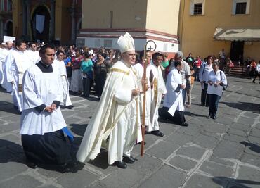 Asaltan a Obispo de Orizaba y a dos curas más, en la autopista Puebla-Veracruz