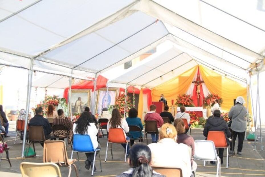Celebran a la Virgen en EU con cupo limitado