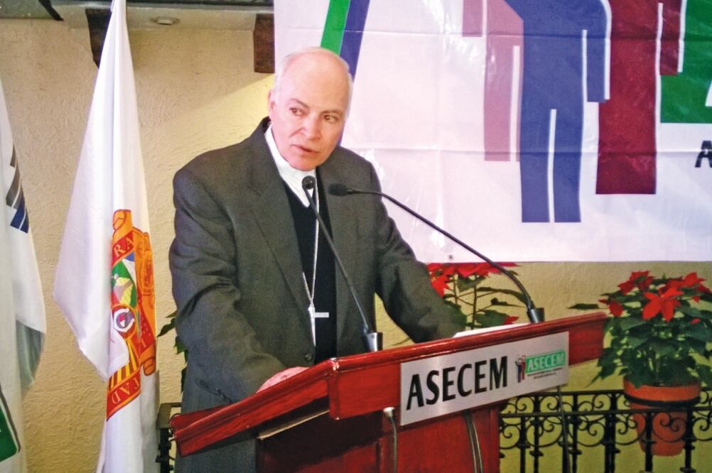 El cardenal Carlos Aguiar Retes Aguiar Retes asistió a la comida de fin de año de la Asociación de Empresarios y Ciudadanos del Estado de México (JUAN MANUEL BARRERA. EL UNIVERSAL)