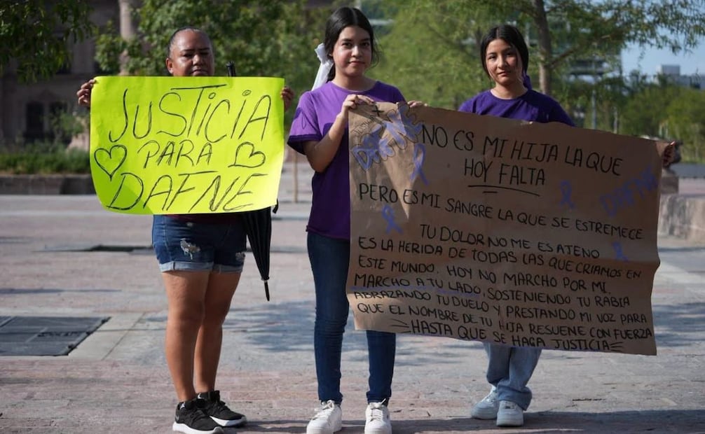 Realizan marcha pacífica en Ciudad Madero para pedir justicia por Dafne Zapata; provocan afectaciones viales.
Foto: Especial.