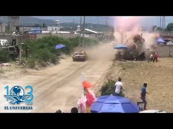 Auto se impacta contra muro durante una carrera en Puebla; hay 2 muertos