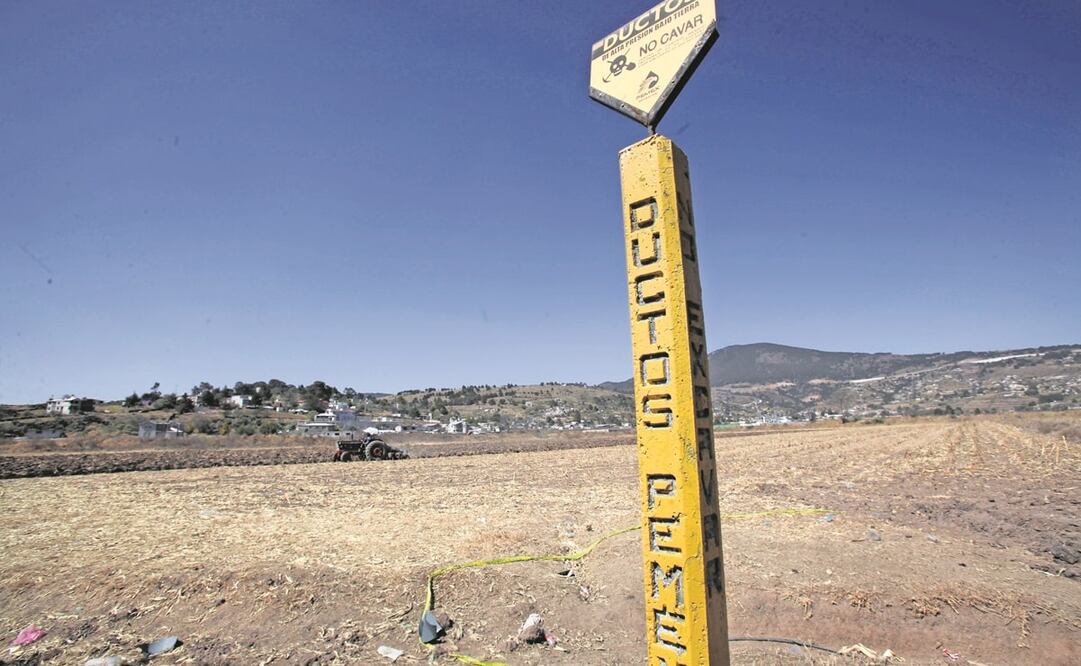 El crimen succiona pequeños volúmenes de crudo que se inyectan en un punto del ducto y que llegan incompletos, o incluso se pierden completos, dicen autoridades. Foto: Archivo. El Universal