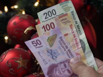 ¿Doble aguinaldo para trabajadores?; reforma busca otorgar 30 días de salario