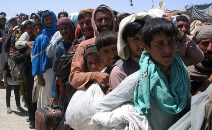 ¿A dónde se dirigen los refugiados afganos y qué países los están acogiendo?