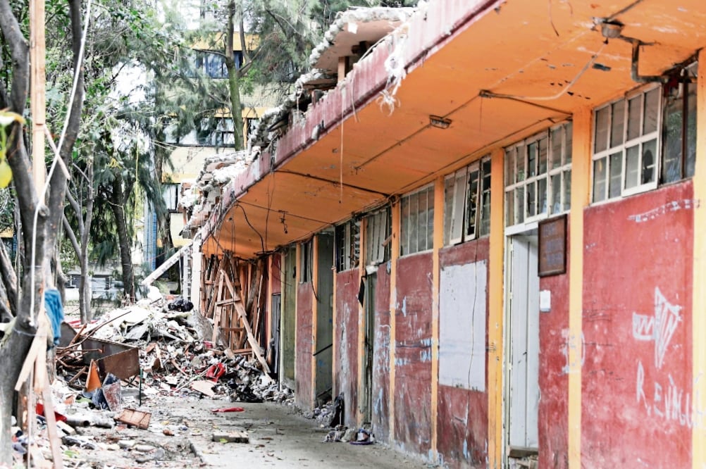 Uno de los proyectos que podrían entrar en el plan de Leonel Luna es el Multifamiliar de Tlalpan, donde damnificados exigen no endeudarse (ARCHIVO EL UNIVERSAL)