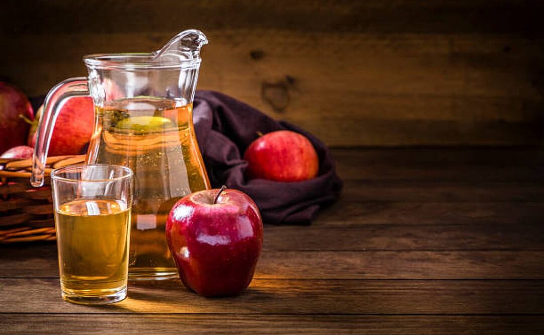 Los niveles de arsénico hallados en el jugo de manzana son bajos y la FDA no cree que causarían serios problemas de salud. Foto: IStock