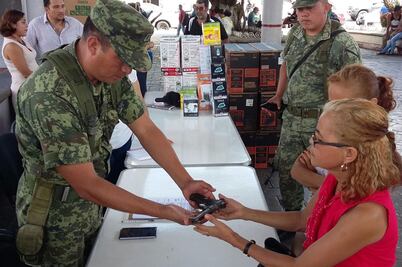 Canjean armas por computadoras y electrodomésticos en Chiapas