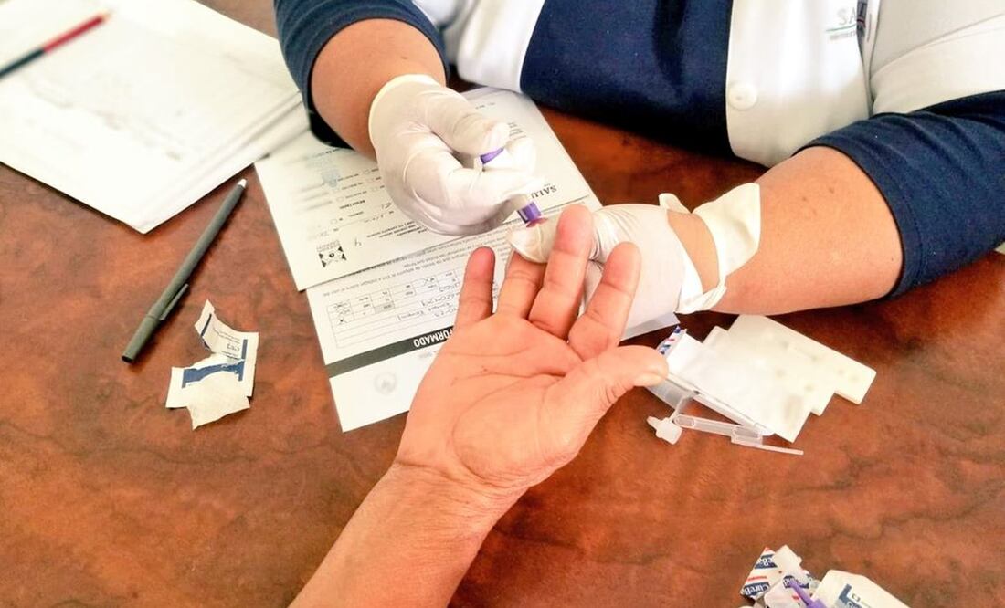 Pruebas de detección de Sífilis, VIH y Hepatitis C en penales de Oaxaca. Foto: Especial
