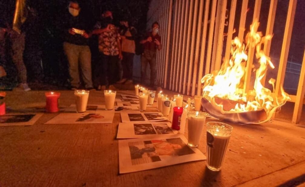 Periodistas se manifiestan en Segob; minuto a minuto de las protestas en todo el país