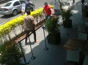 ¡No es la primera vez! Acusan más agresiones de indigentes a comensales en restaurantes de la Roma