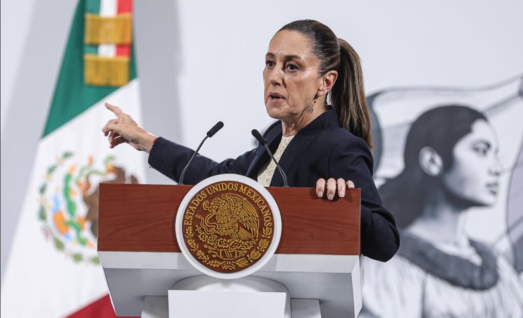 Luego de reunirse el martes con padres y madres de los 43 normalistas de Ayotzinapa, Sheinbaum Pardo externó que nuevas herramientas de investigación van a dar vías para encontrar a los estudiantes. Foto: Gabriel Pano/EL UNIVERSAL