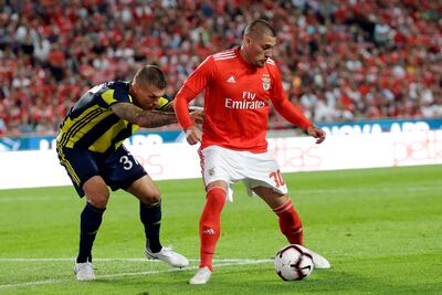 Castillo no debutará en Portugal por 'culpa' del América