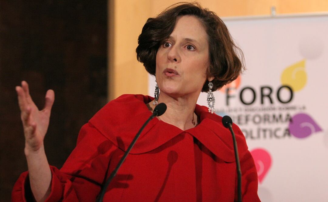 Investigan robo a casa de Denise Dresser