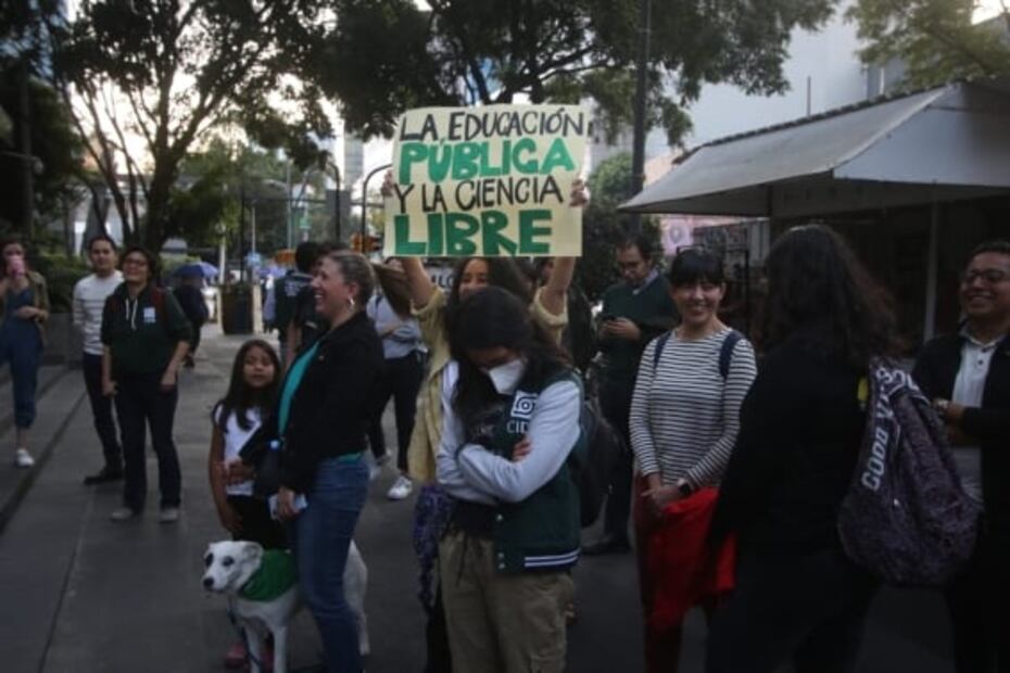 “Pretenden quitarnos el diálogo y la toma de decisiones”: comunidad del CIDE