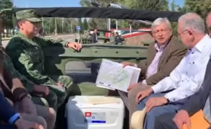 AMLO sobrevuela base aérea de Santa Lucía