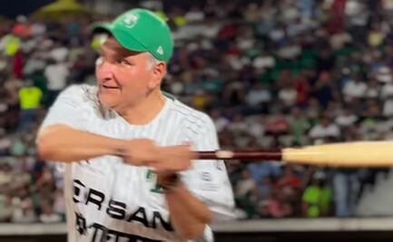 VIDEO Como AMLO, Adán Augusto López presume bateo “de hit” y pasión por el beisbol