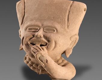 Figuras prehispánicas contagian su alegría en museo