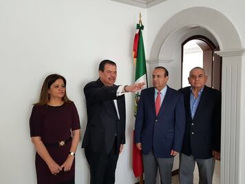 Nombra Navarrete Prida a nuevo titular del INM