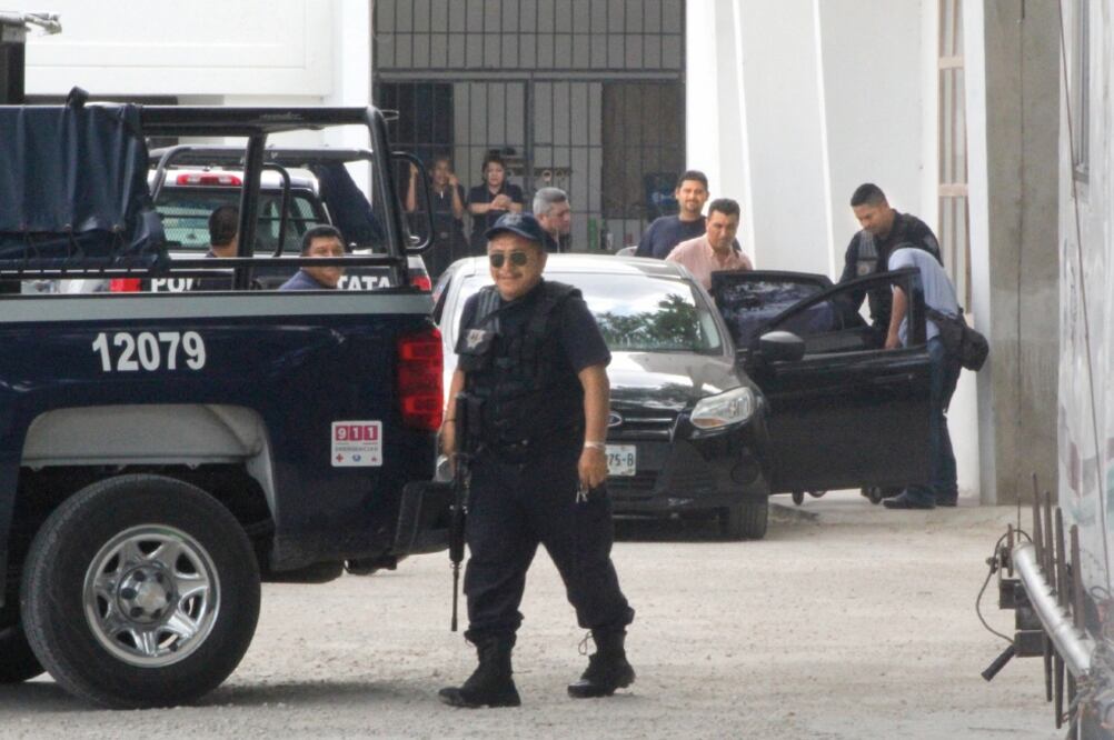 En la foto se muestra uno de los operativos en el que el ciudadano ruso Aleksei Makeev fue traslado del hospital en el que recibe atención médica. (CUARTOSCURO)
