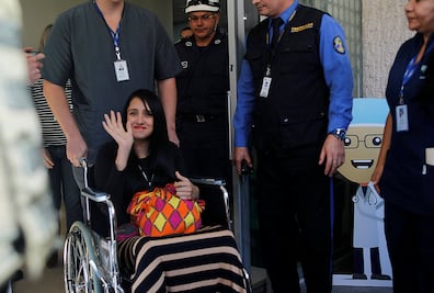 Dan de alta a azafata de avión del Chapecoense