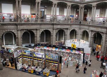 Acuden representantes de candidatos presidenciales al Palacio de Minería
