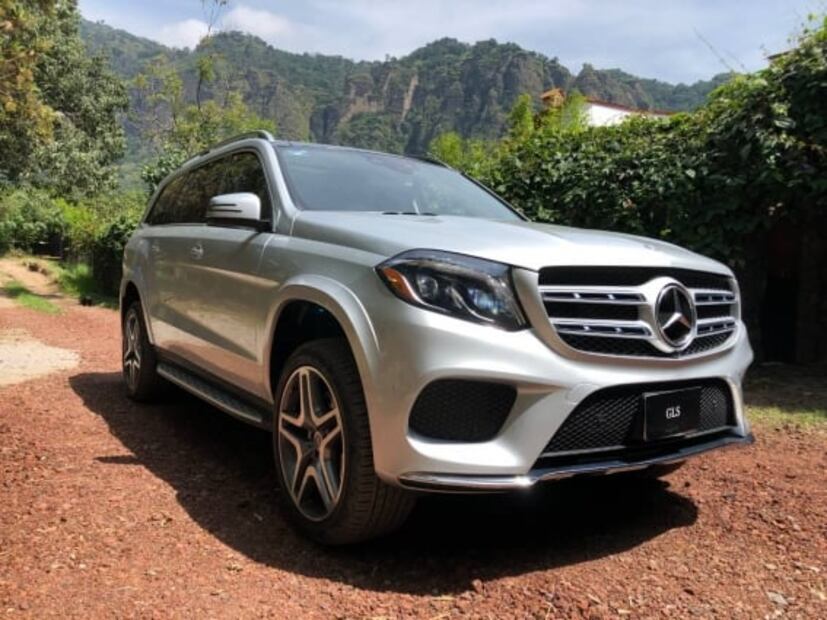 Mercedes Benz GLS 500: la suv de 3 filas que somete a "La Pera" con lujo y comodidad